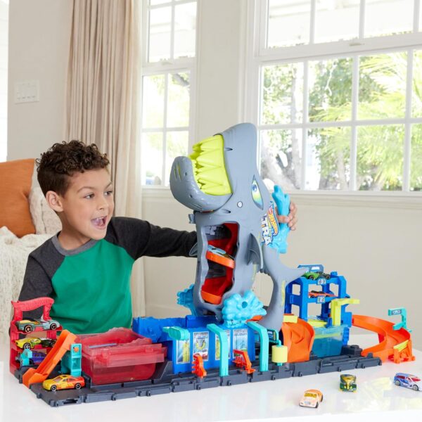 City Toy Car Track Set, Ultra Shark Car Wash with 1:64 - Image 4