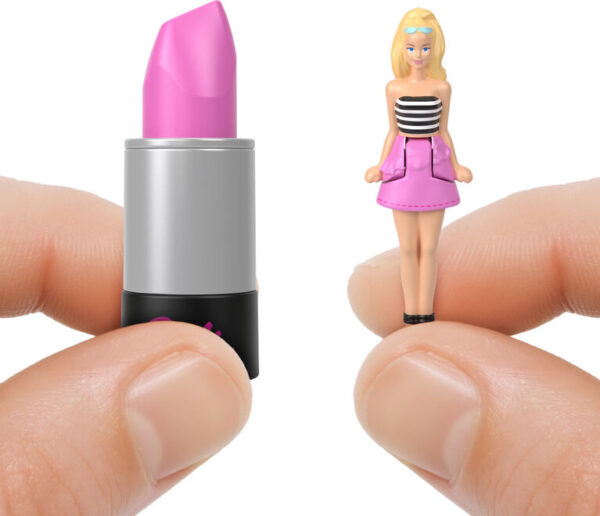 Mini BarbieLand Fashionistas Dolls, 1.5-inch Dolls in Lipstick Tube - Image 5