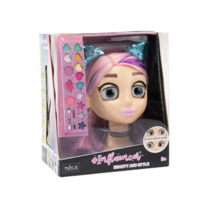Influencer beauty and style