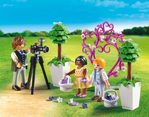 Children with Photographer Building Figure - Image 3