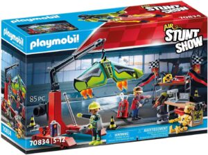 Air Stunt Show Service Station