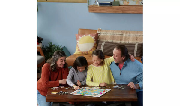 Monopoly Travel World Tour Board Game - Image 3
