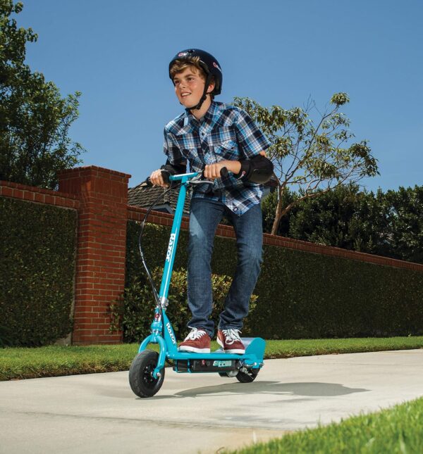 E200 Electric Scooter - Image 3